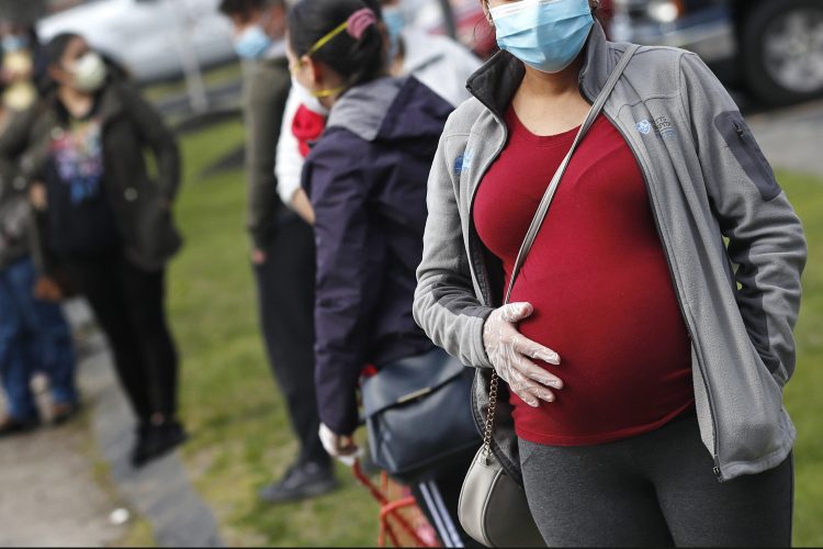 CDC urges COVID vaccines during pregnancy as delta surges